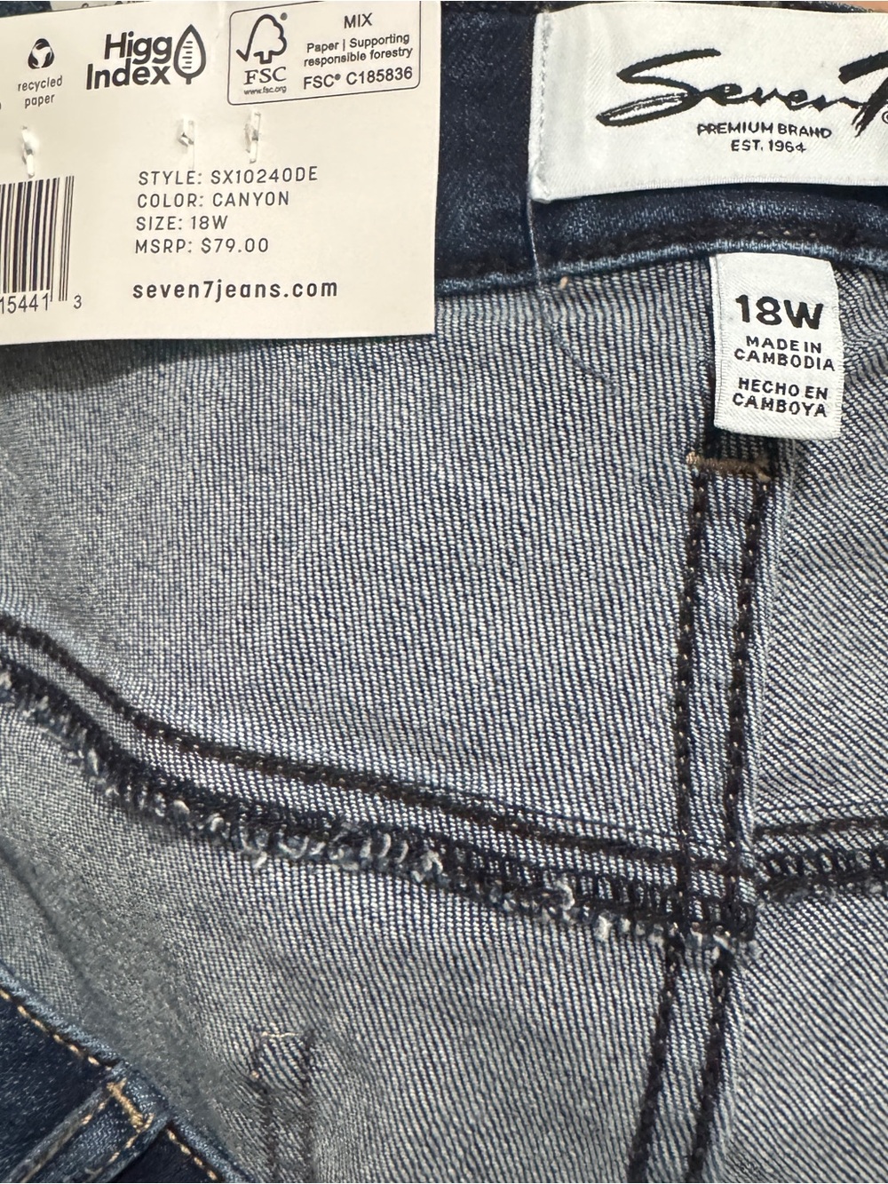 Seven7 Women's Bootcut Jeans in Classic Blue Wash - Picture 5 of 7